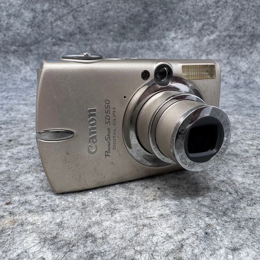 Canon Digital Camera PowerShot SD550 Digital ELPH 7.1MP Y2K Retro Compact Silver